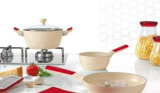 Nueva colección Latina de sartenes, ollas y cacerolas, de Guzzini