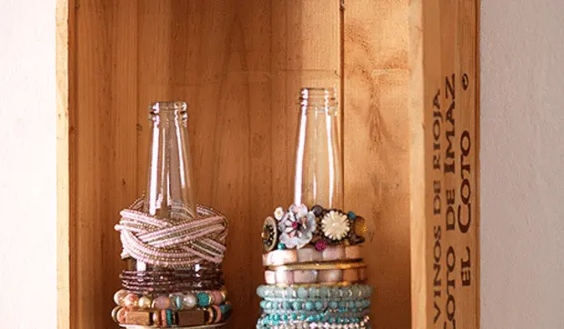 Ordena tu bisutería en cajas recicladas