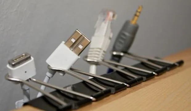 Organizador de cables en un trix