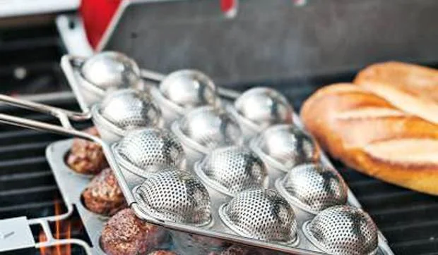 Parrillada de albóndigas