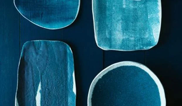 Piezas de cerámica azul cobalto