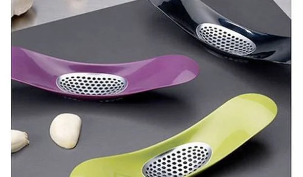 Prensador de ajos que neutraliza los malos olores