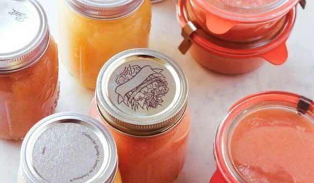 Puré de manzana rosa para guarnición de carnes