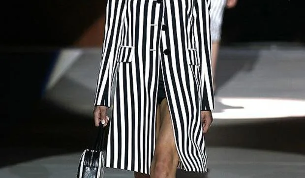 Rayas en blanco y negro: trending topic de esta primavera-verano 2013