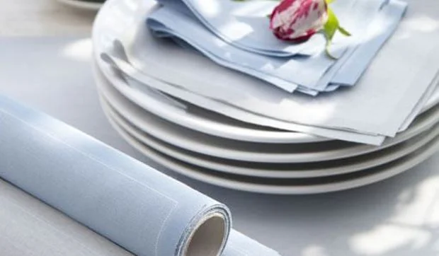 Nueva colección de servilletas de tela en rollo en suaves tonos pastel