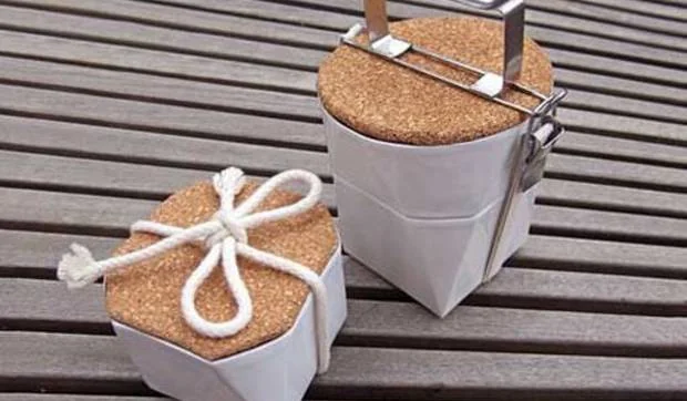 Set de porcelana para comer en la oficina