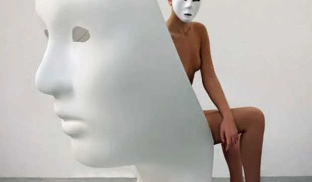 Sillón en forma de máscara