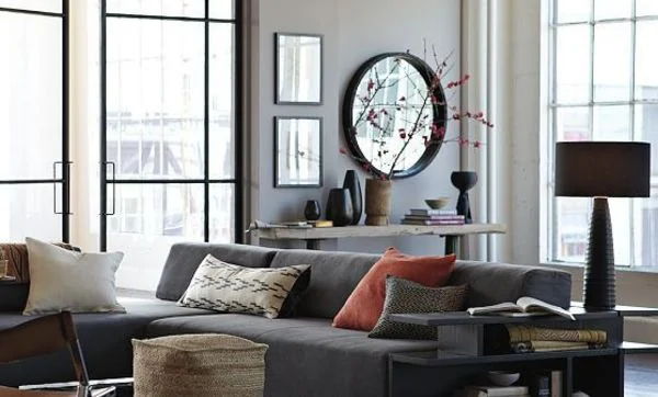 Sofás con chaise longue en salones pequeños