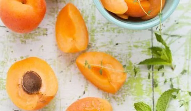 Sorbete de melocotones helados