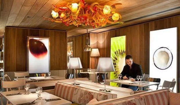 Starck renueva el restaurante Paradis du Fruit