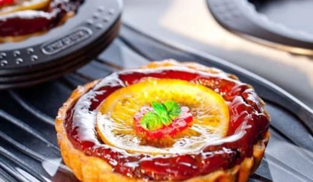 Tartaleta de chocolate con naranja amarga