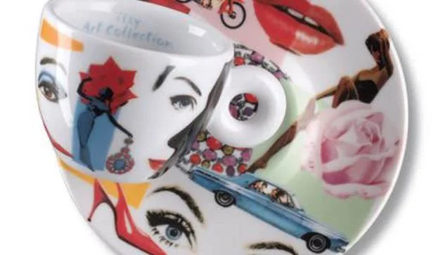 Tazas de café firmadas por Pedro Almodóvar