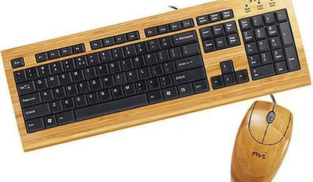 Teclado y ratón de madera