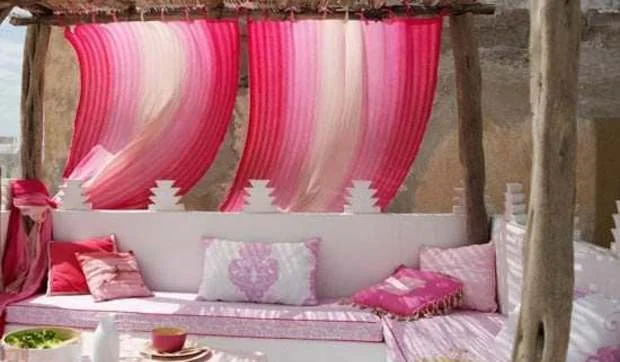 Tres porches decorados, tres estilos distintos.