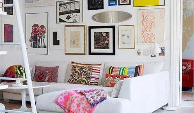 Apartamento femenino lleno de detalles y con mucho color