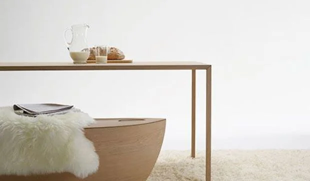 Un banco con forma de barca