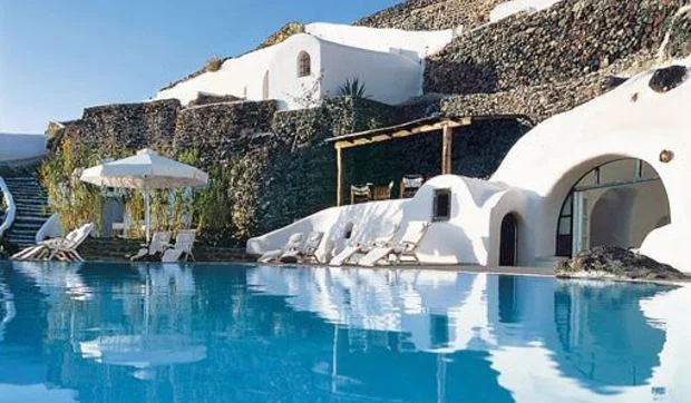 Un hotel de lujo en Santorini, Grecia