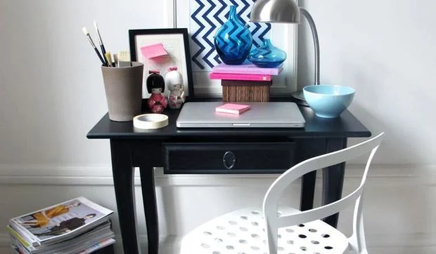 Crear un rincón de trabajo en un espacio mini