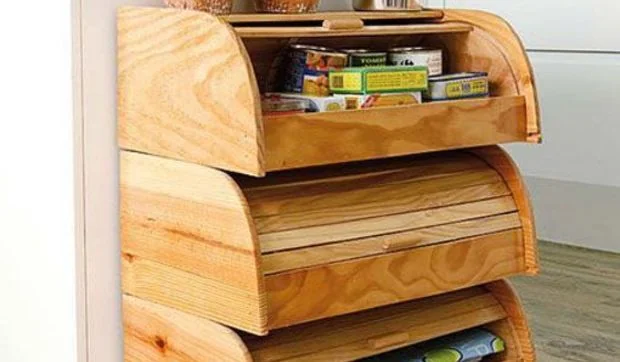 Cómo realizar un mueble auxiliar con tres paneras de madera