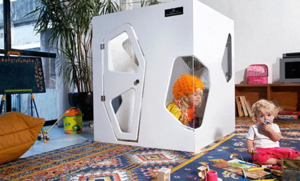 ¡Una casita de niños en mi salón!