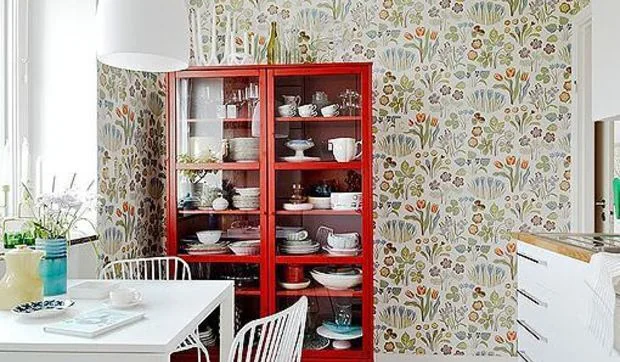 Una cocina de estilo rústico renovado