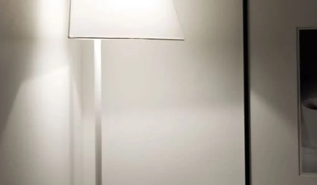 Una lámpara de esquina