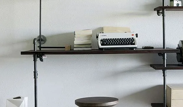 Una zona de trabajo adosada a la pared