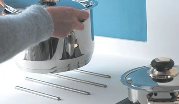 Varillas de acero inoxidable para proteger la encimera del calor