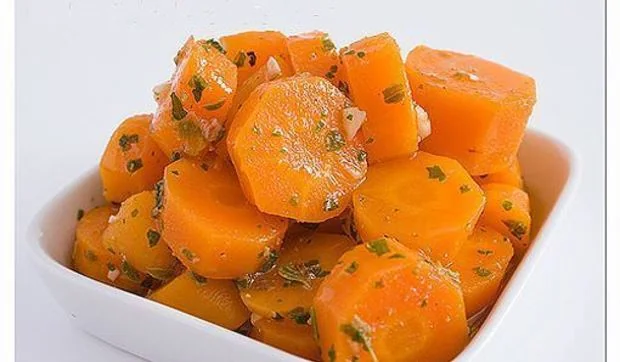 Zanahorias aliñadas