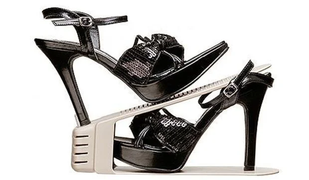 Zapatos ordenados y brillantes